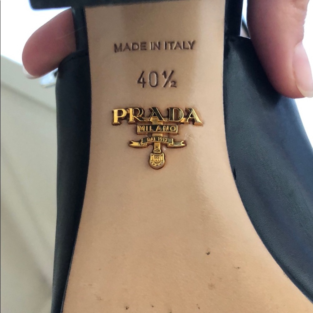 Prada Heels size 40 (although it says 40,5) - Picture 3 of 8